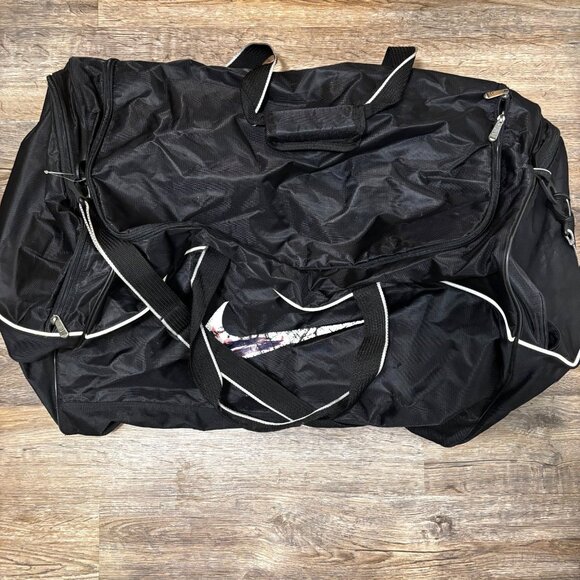 Nike Black Large Duffel Bag White Trim Shoulder Strap Multiple Pockets Fair Cond - Picture 1 of 5